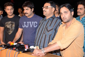 Tollywood CCC  Teem Blood Donate at ChirangeeviBloodBank (4)