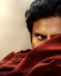 Power-Glance-Still (1)